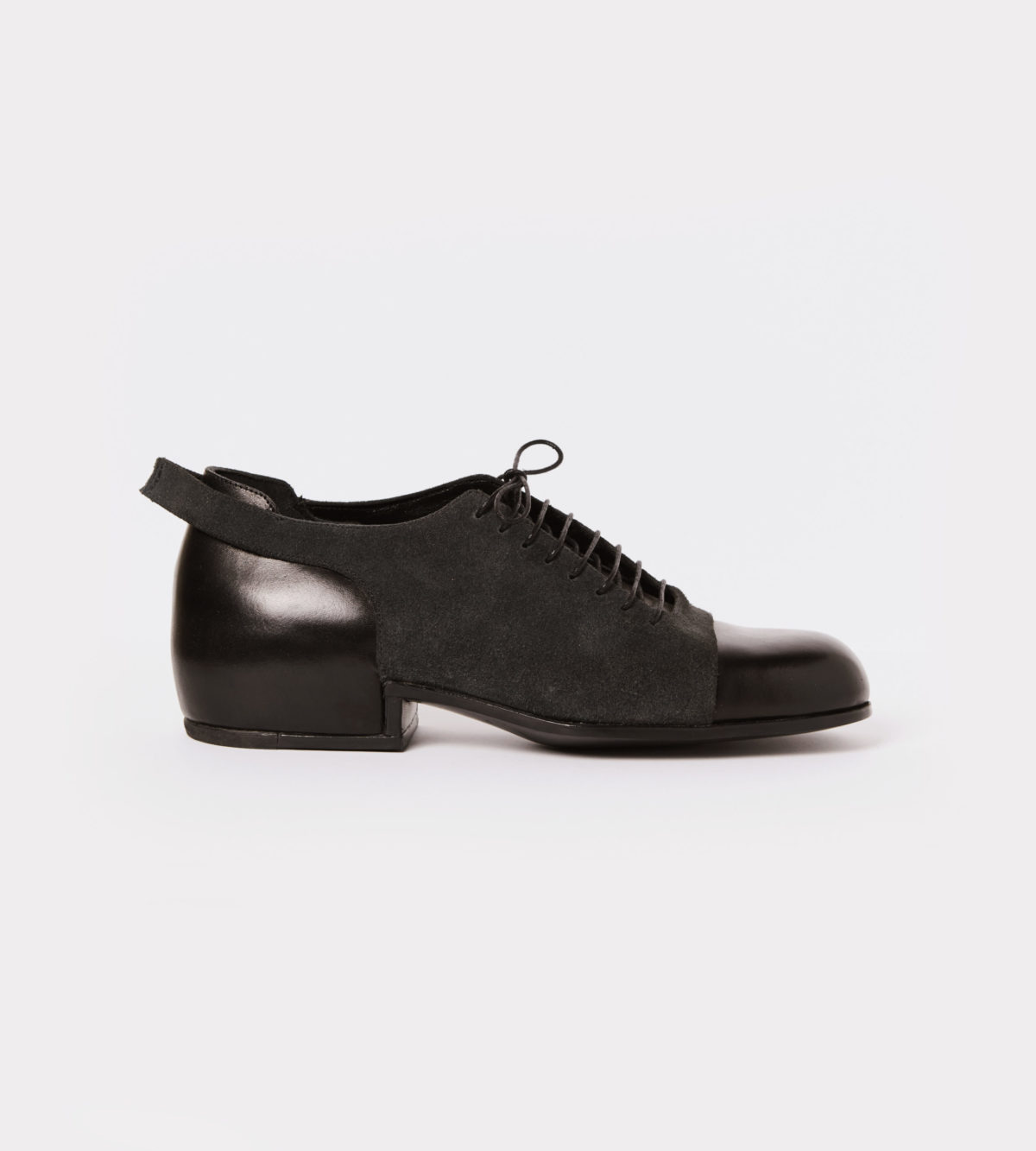 Handmade black leather-suede lace up shoe - rigth